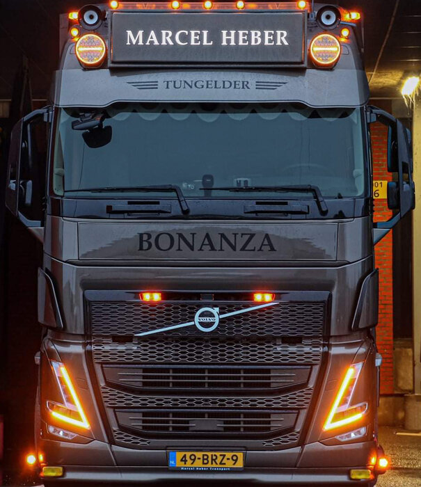 Volvo Volvo FH4/4B (5) Unités DRL Orange