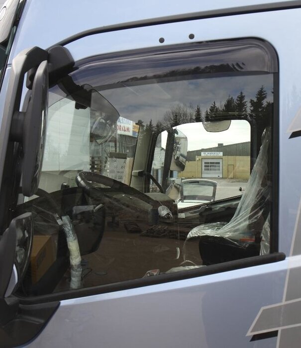 Volvo Side Window Deflectors Volvo FH4 / FH4B (FH5)