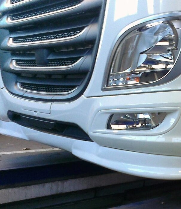 DAF DAF XF 106 Spoiler avant Type 1