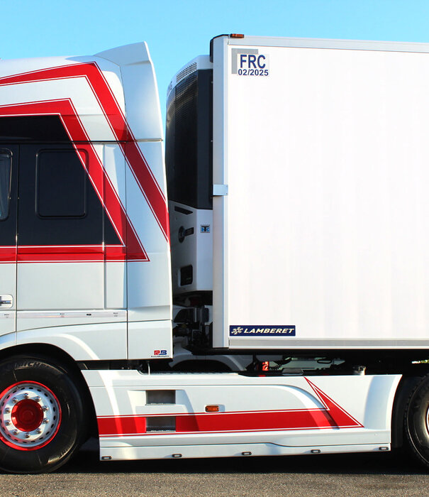 DAF DAF XF 106 Extension de jupe latérale