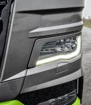 MAN TGX Spoiler de phares