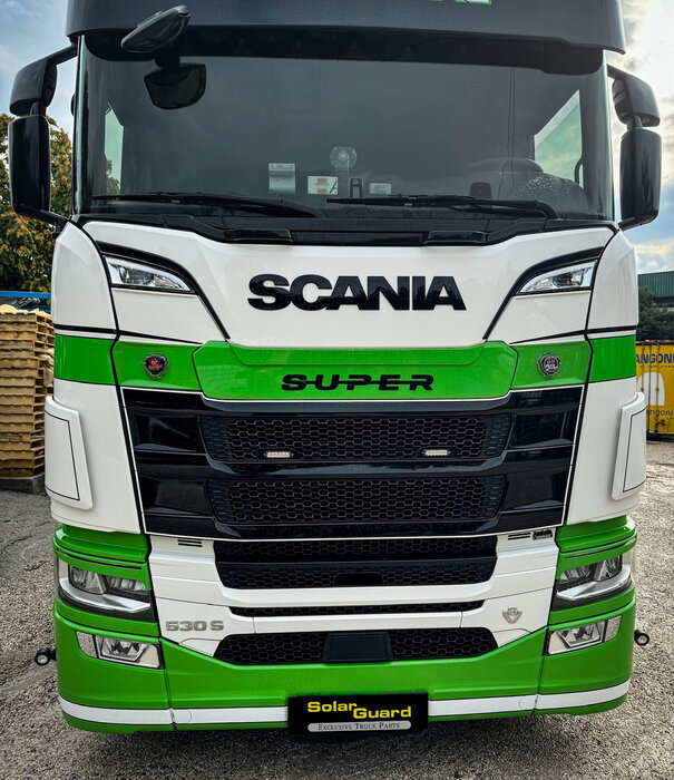 Scania Cache-calandre S-U-P-E-R de la Next Generation de Scania