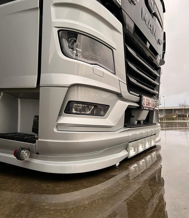 MAN TGX MY2022 Spoiler avant