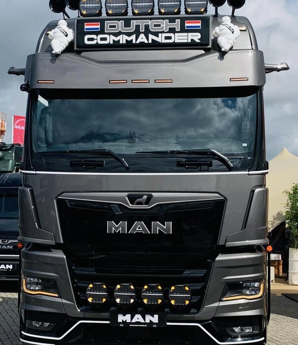 MAN TGX MY2022 Spoiler avant