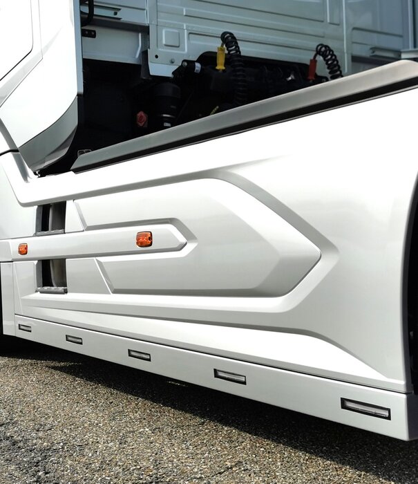 DAF Extension de jupe latérale DAF XF/XG/XG+ 5 x positions d'éclairage LED