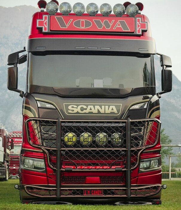 Scania Scania NGS Pare-soleil Type 2  (5 LED en bas )