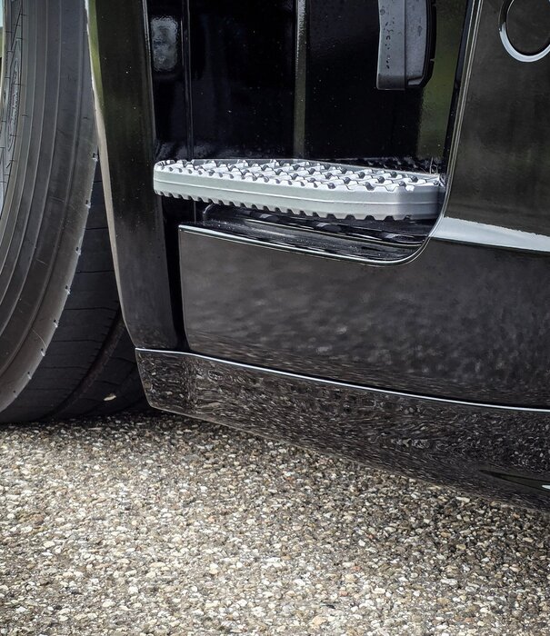 Scania Scania Next Generation Air Suspension Medium Bumper Front Spoiler Type 4