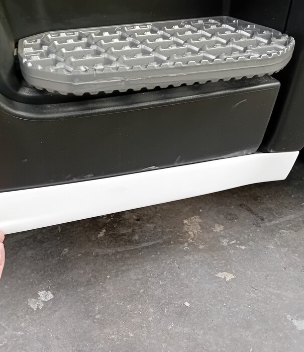 Scania Scania Next Generation Air Suspension Medium Bumper Front Spoiler Type 4