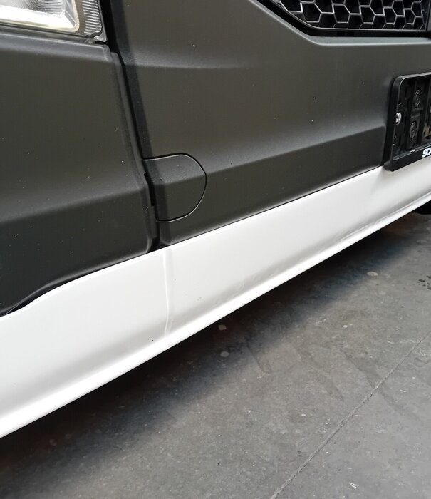 Scania Scania Next Generation Air Suspension Medium Bumper Front Spoiler Type 4