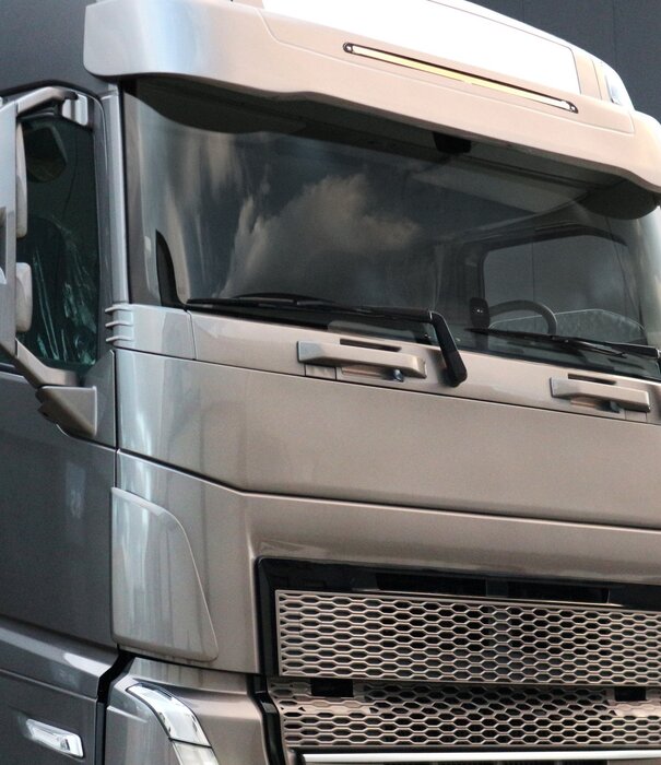 Volvo Volvo FH4/4B (5) Plaque avant