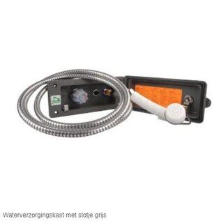 Wateraansluiting buitendouche met slotje