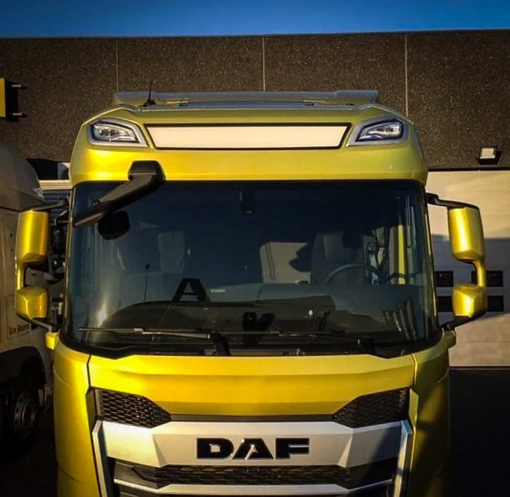 DAF XG/XG+ LED-Leuchtplatte