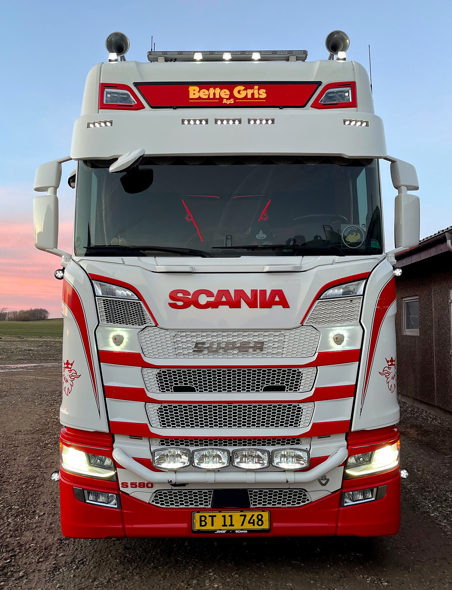 Scania Next Generation Sonnenblende type 2D alte Lampen