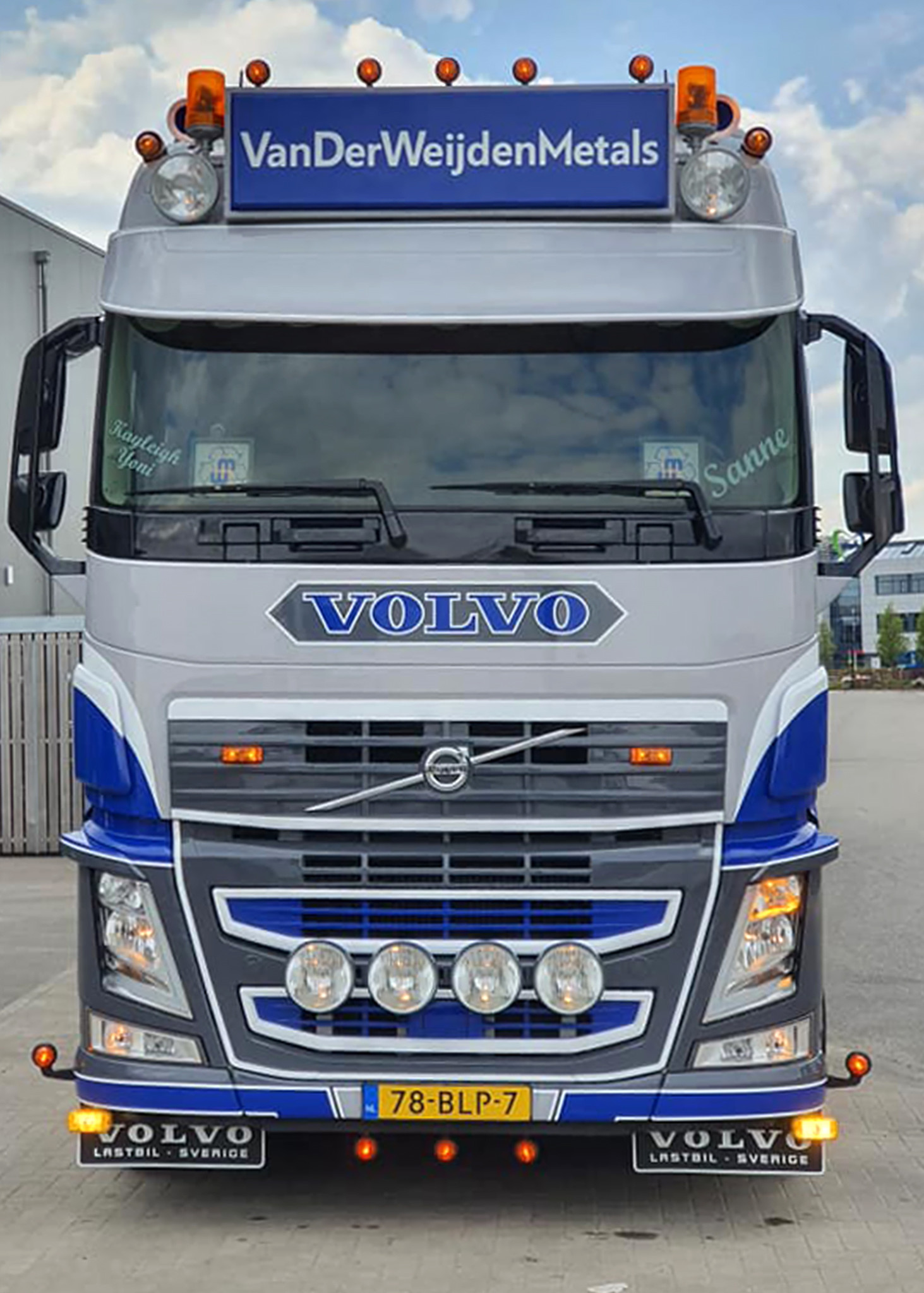 Volvo FH4 Unterer Frontgrill