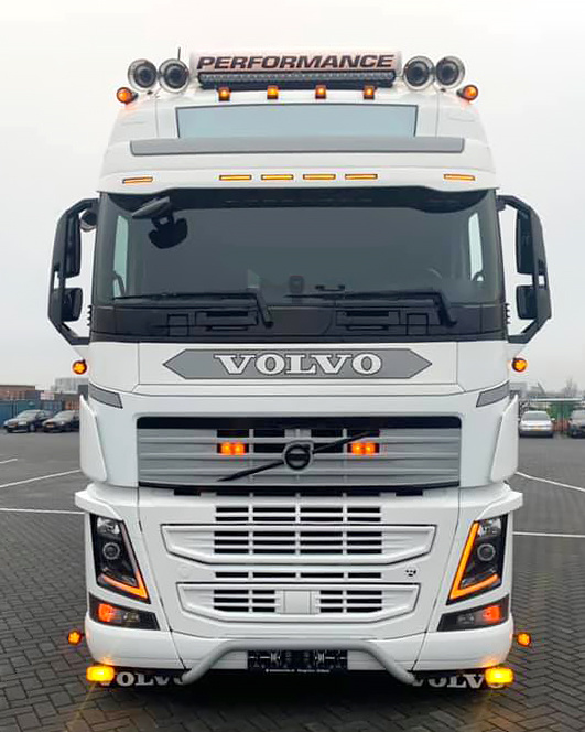 Volvo FH4 Unterer Frontgrill