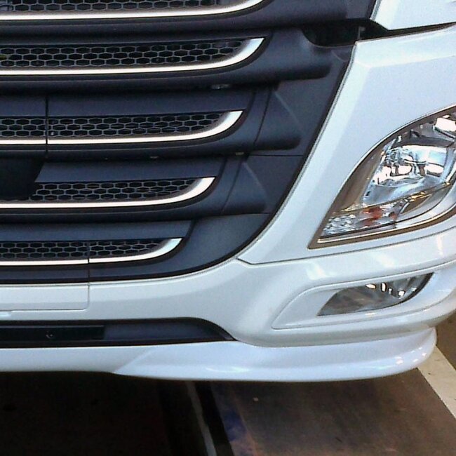 DAF XF 106 Spoilerlippe Typ 1