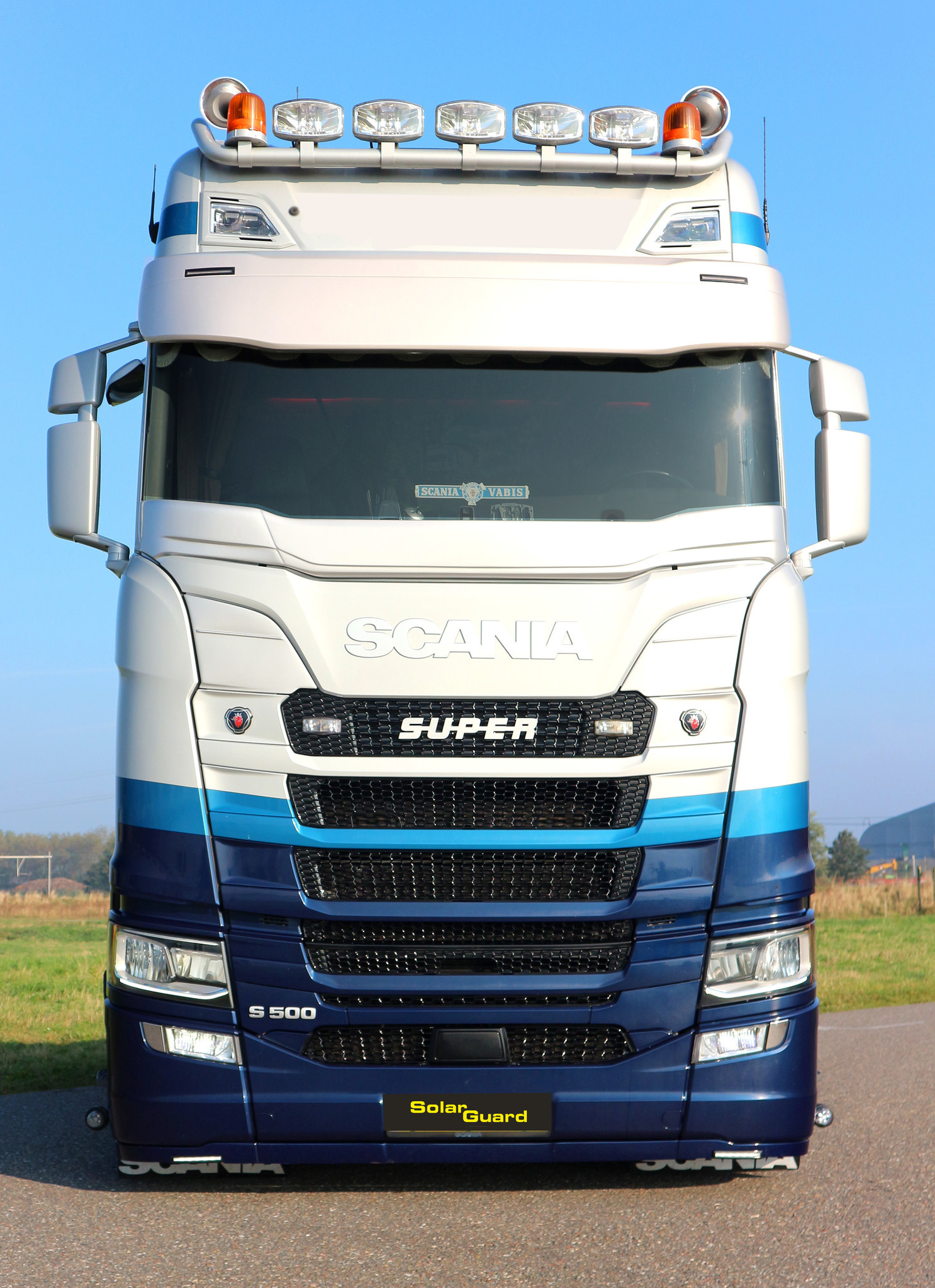 Scania Sonnenblende der nächsten Generation Curved Edge
