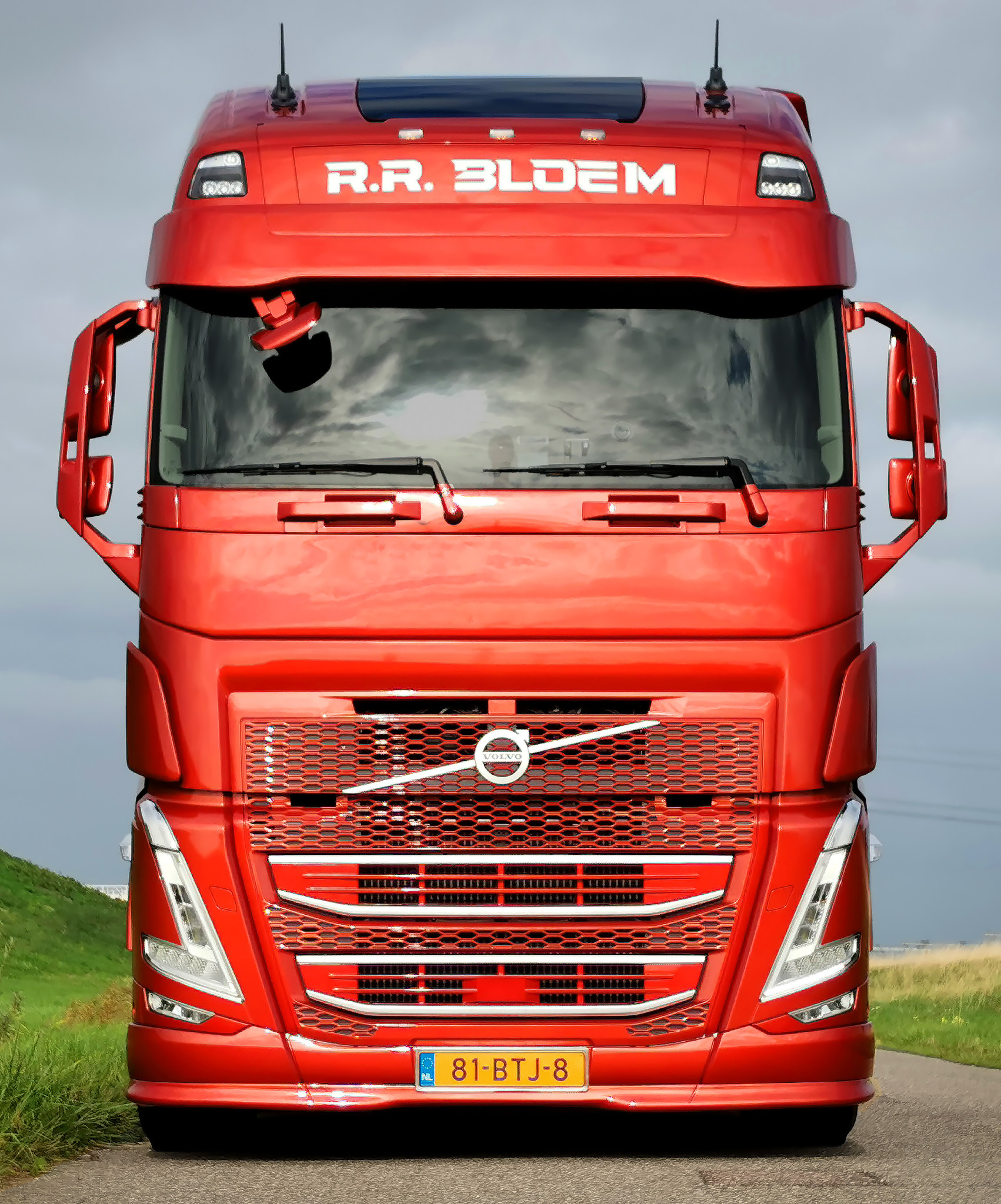 Volvo FH4/5 Stoßstangenspoiler 9CM