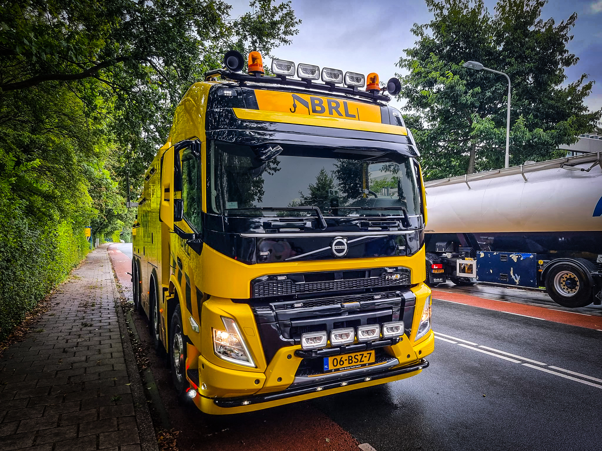 Volvo FMX Sonnenblendenverlängerung