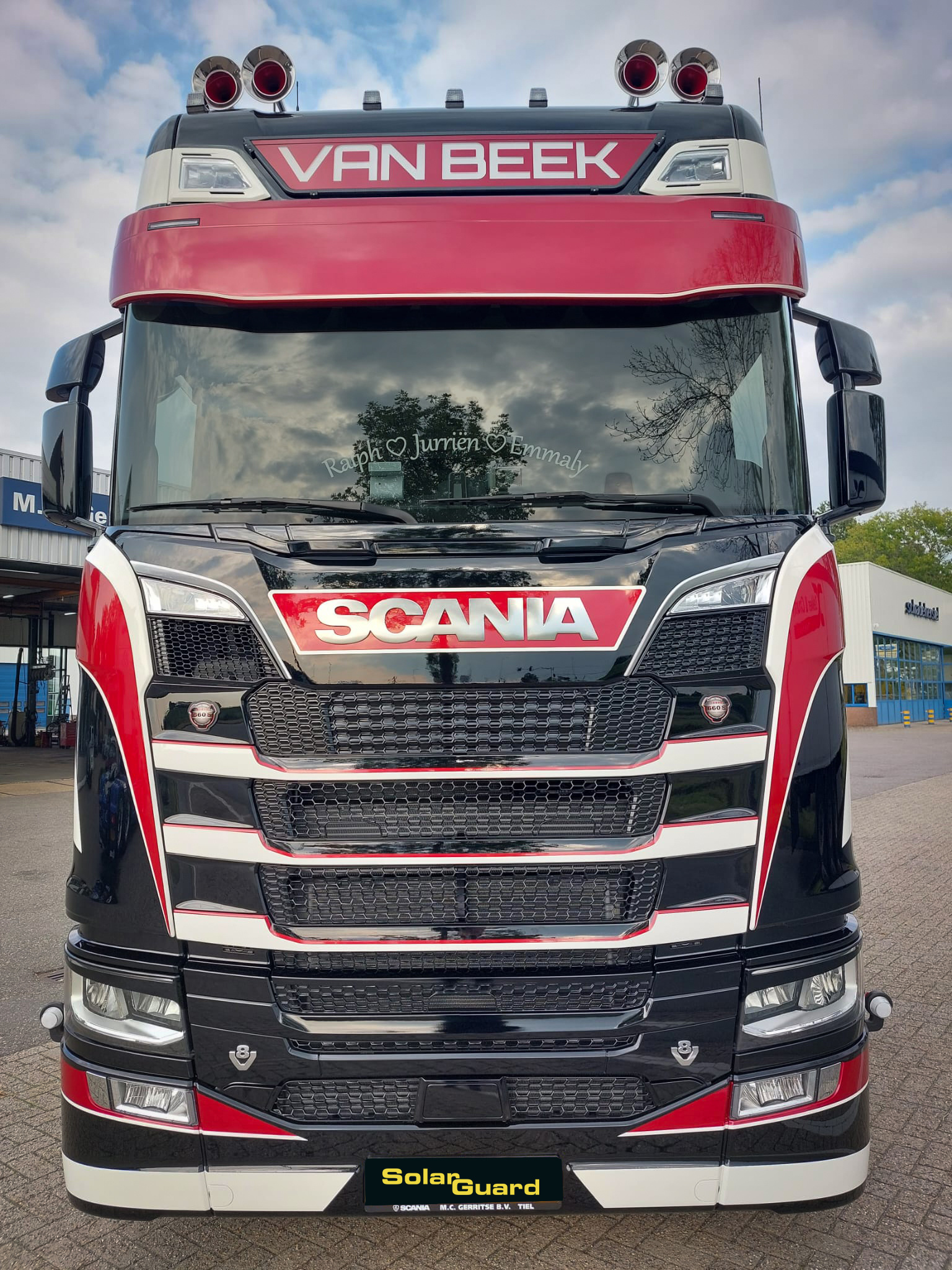 Scania Sonnenblende der nächsten Generation Curved Edge