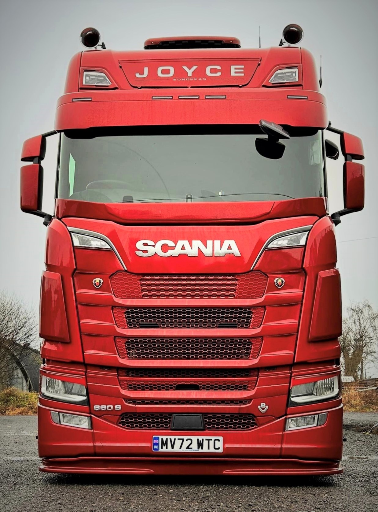Scania Next Generation Sonnenblende mit Linie