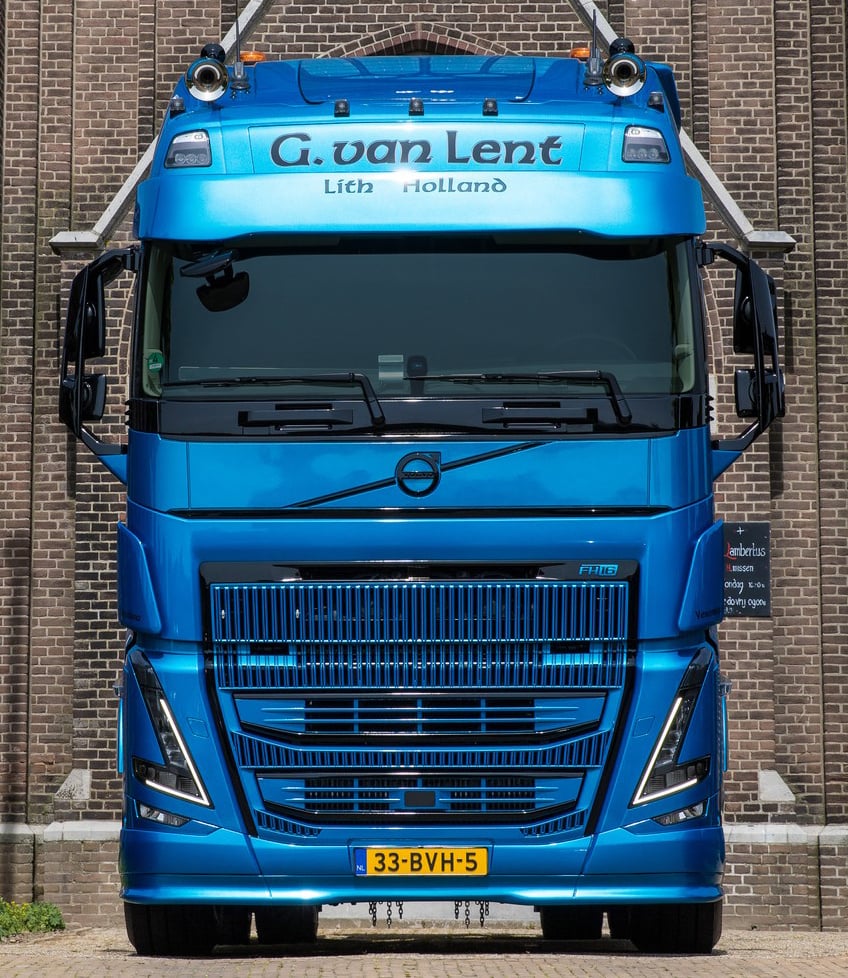 Volvo FH4/5 FWC Komplette glatte Sonnenblende Typ 4 28cm