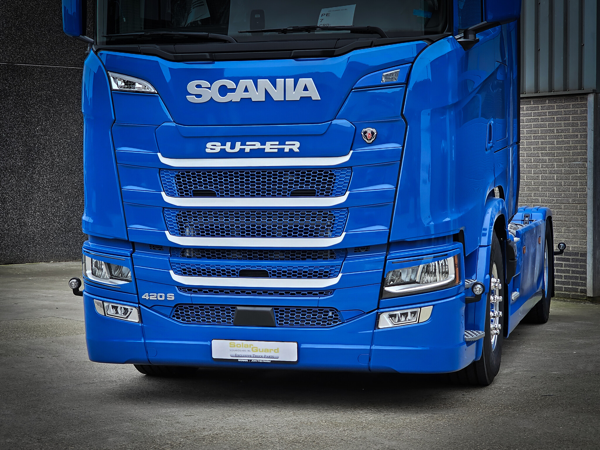 Scania Next Generation S-U-P-E-R Kühlergrillabdeckung