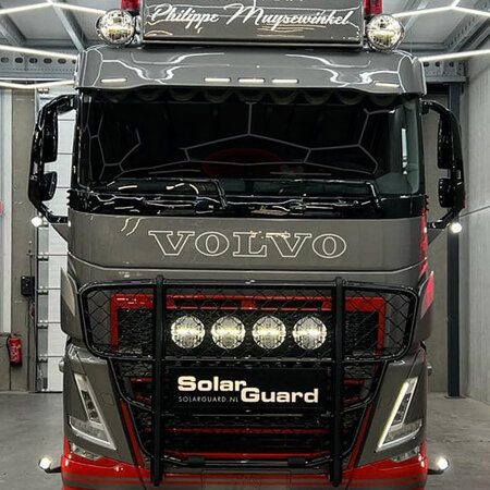 Volvo Sonnenblendenverlängerung passend für Volvo FH4 (ab 2013) - Solar  Guard Exclusive Truck Parts
