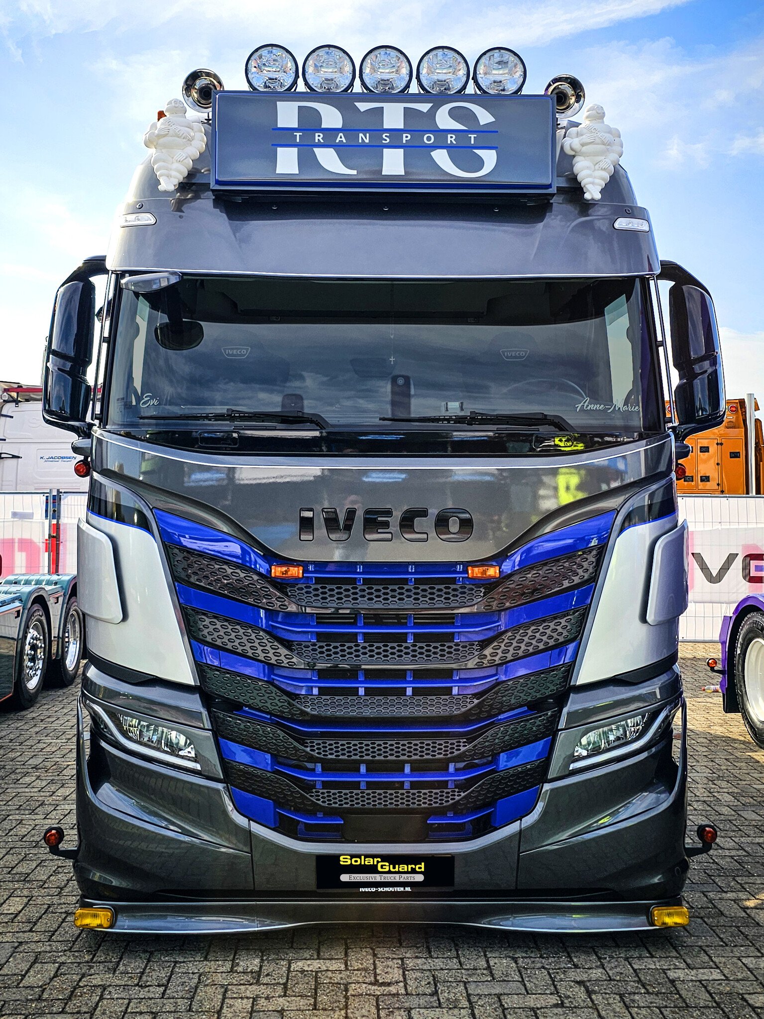 Iveco S-Way Frontspoiler