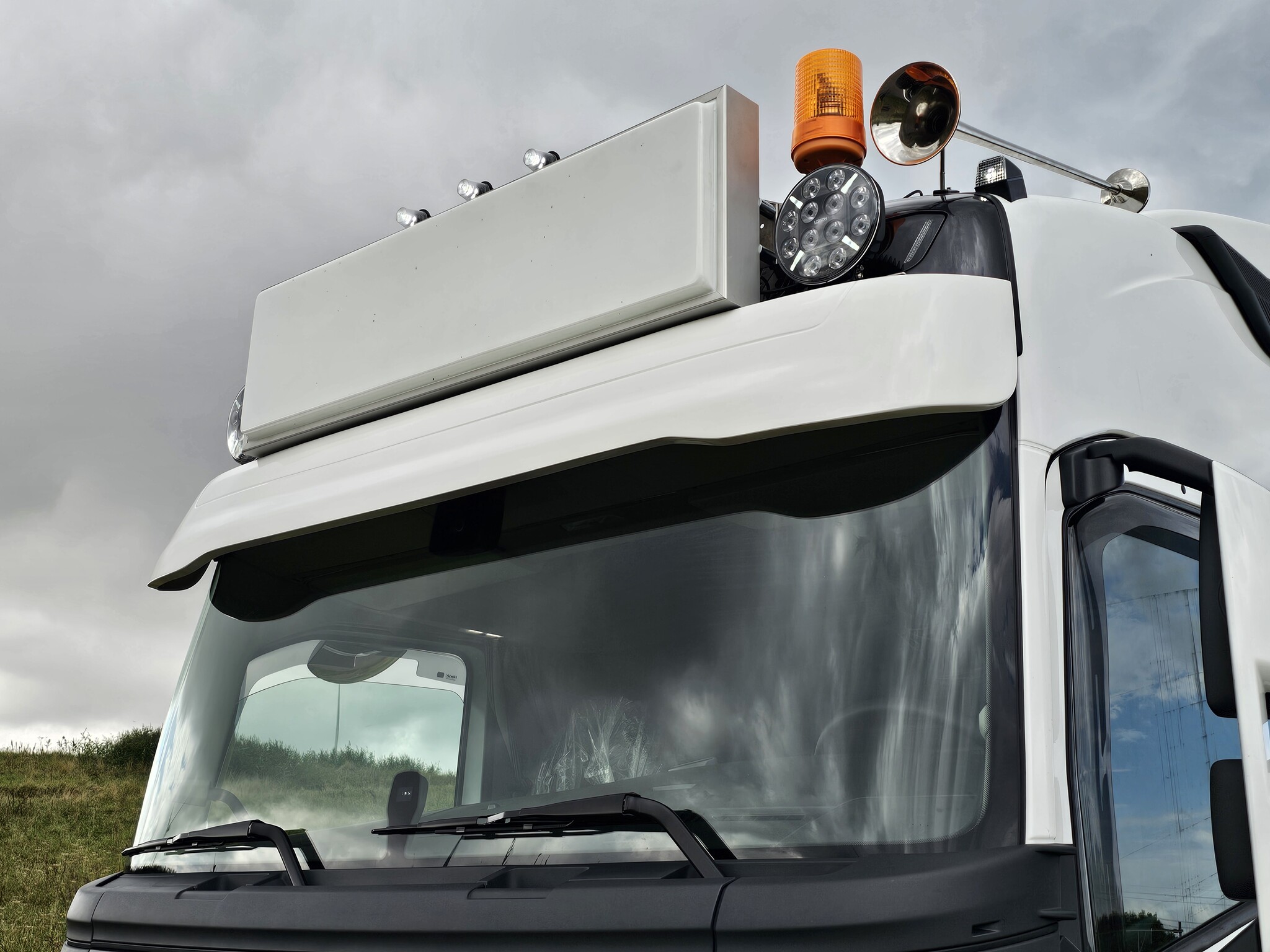 Volvo Aero Sonnenblende Typ 2