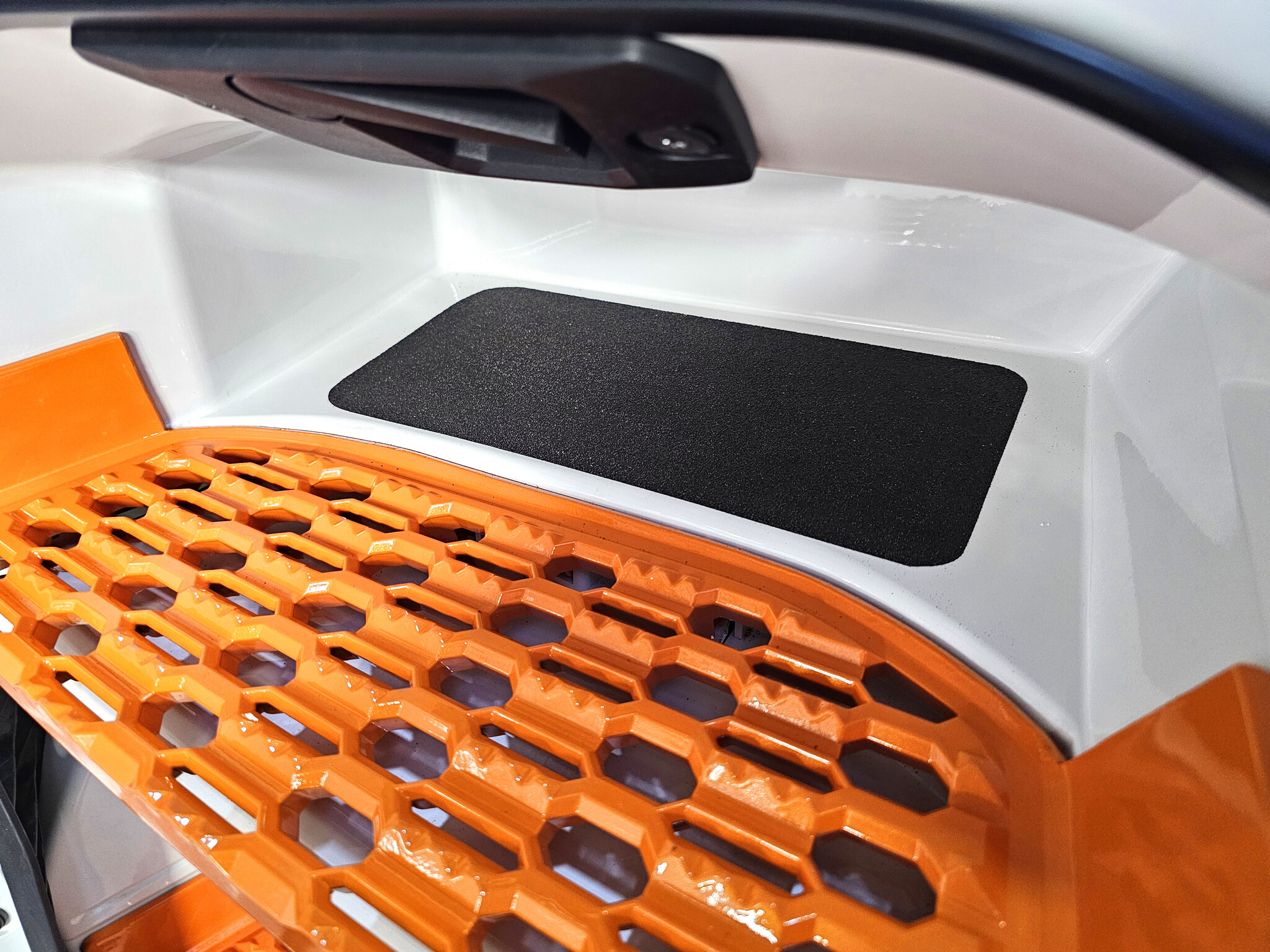 Step Etender Solar Guard | Step Extender for DAF NGD XG & XG+ - Solar Guard ...