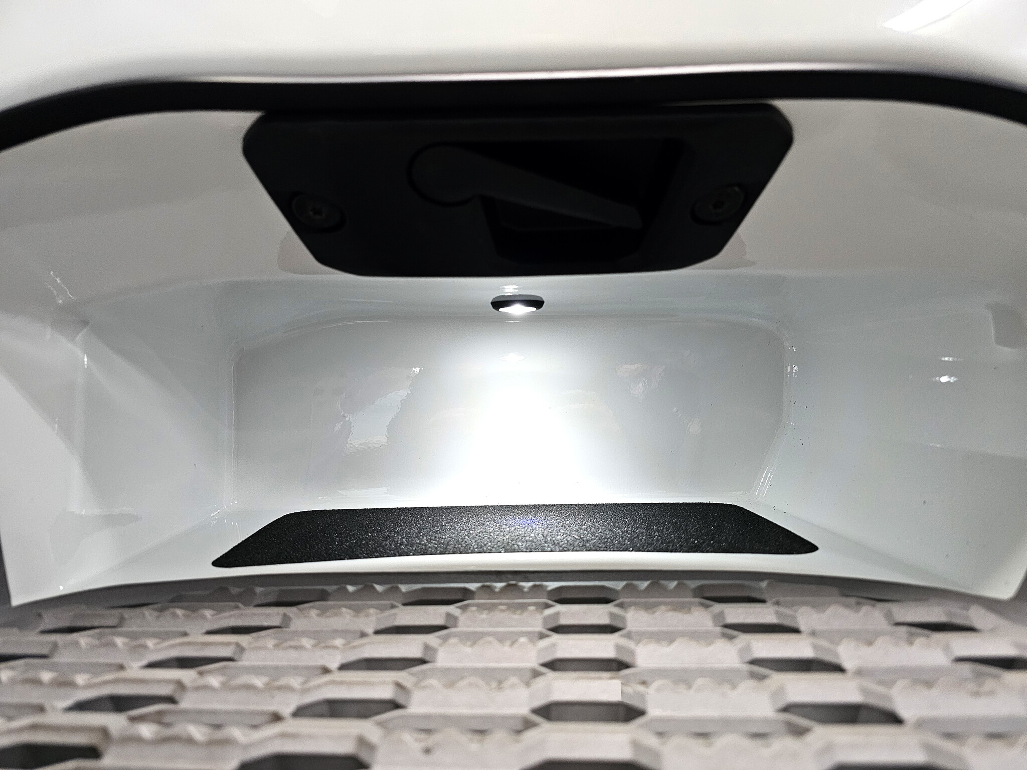 Step Etender Solar Guard | Step Extender for DAF NGD XG & XG+ - Solar Guard ...