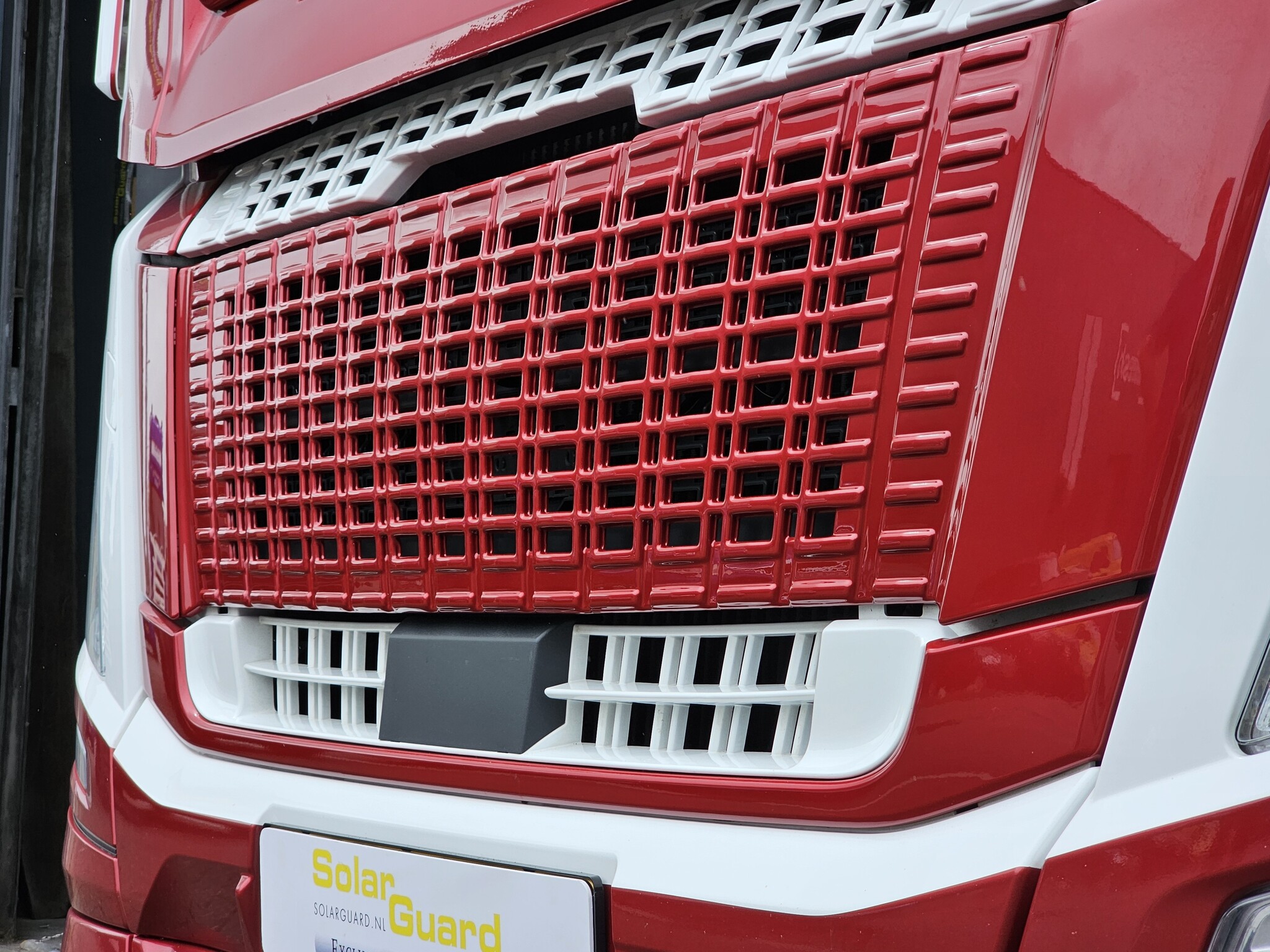 Volvo Aero unterer Kühlergrill