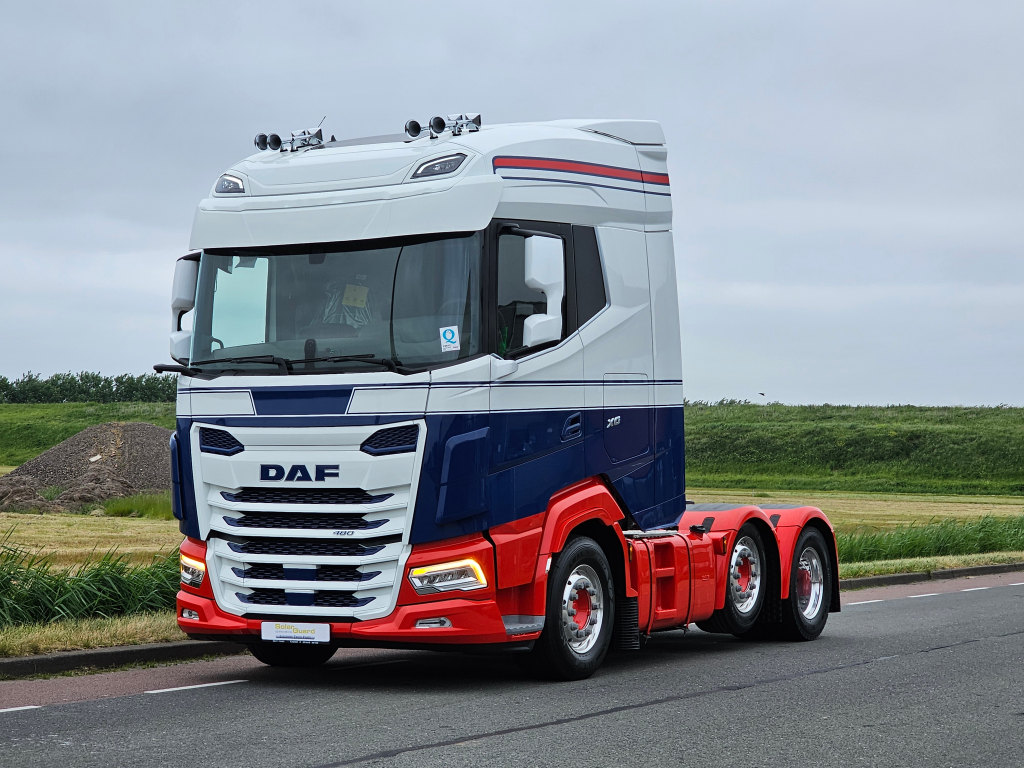 DAF XG Sonnenblende Typ 3