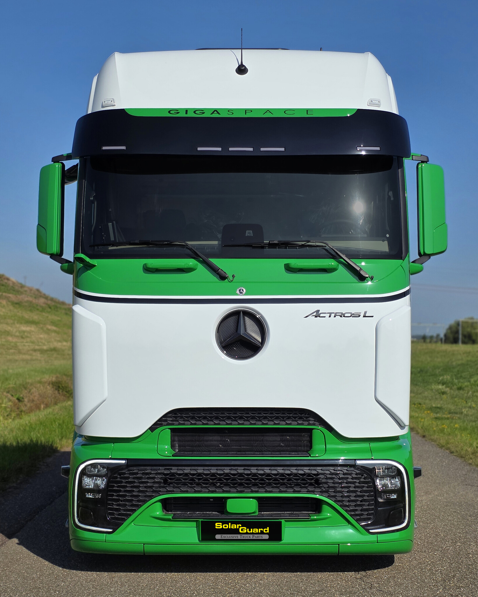 Mercedes-Benz Actros Pro cabine zonneklep type 1