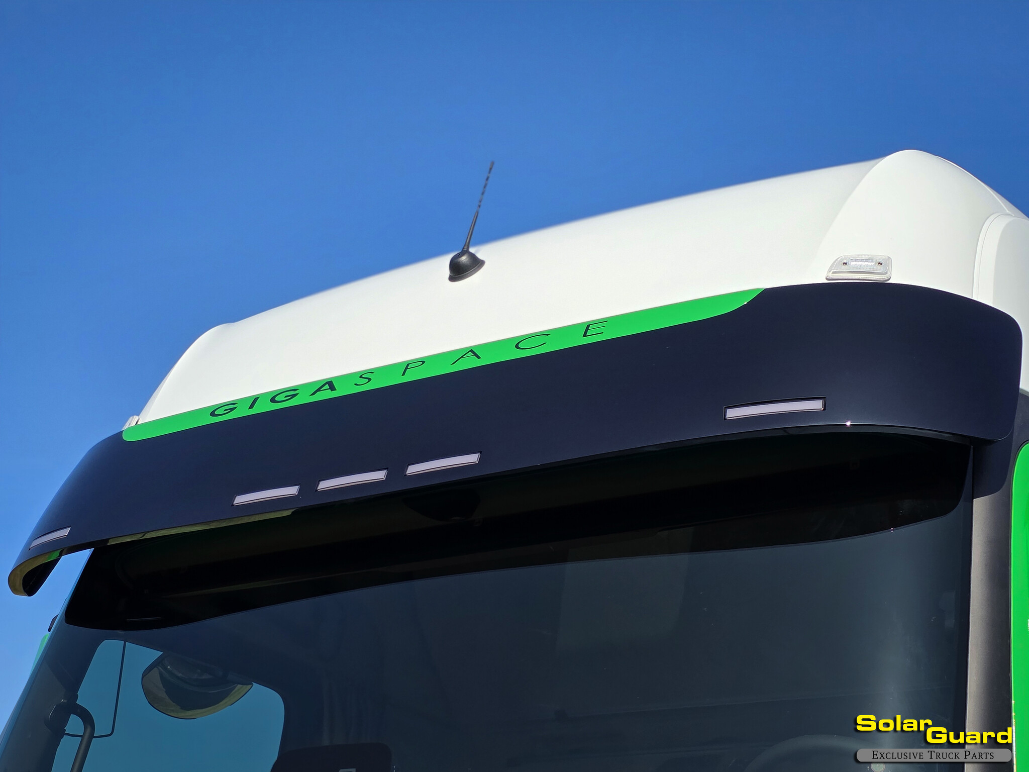 Mercedes-Benz Actros Pro cabine zonneklep type 1