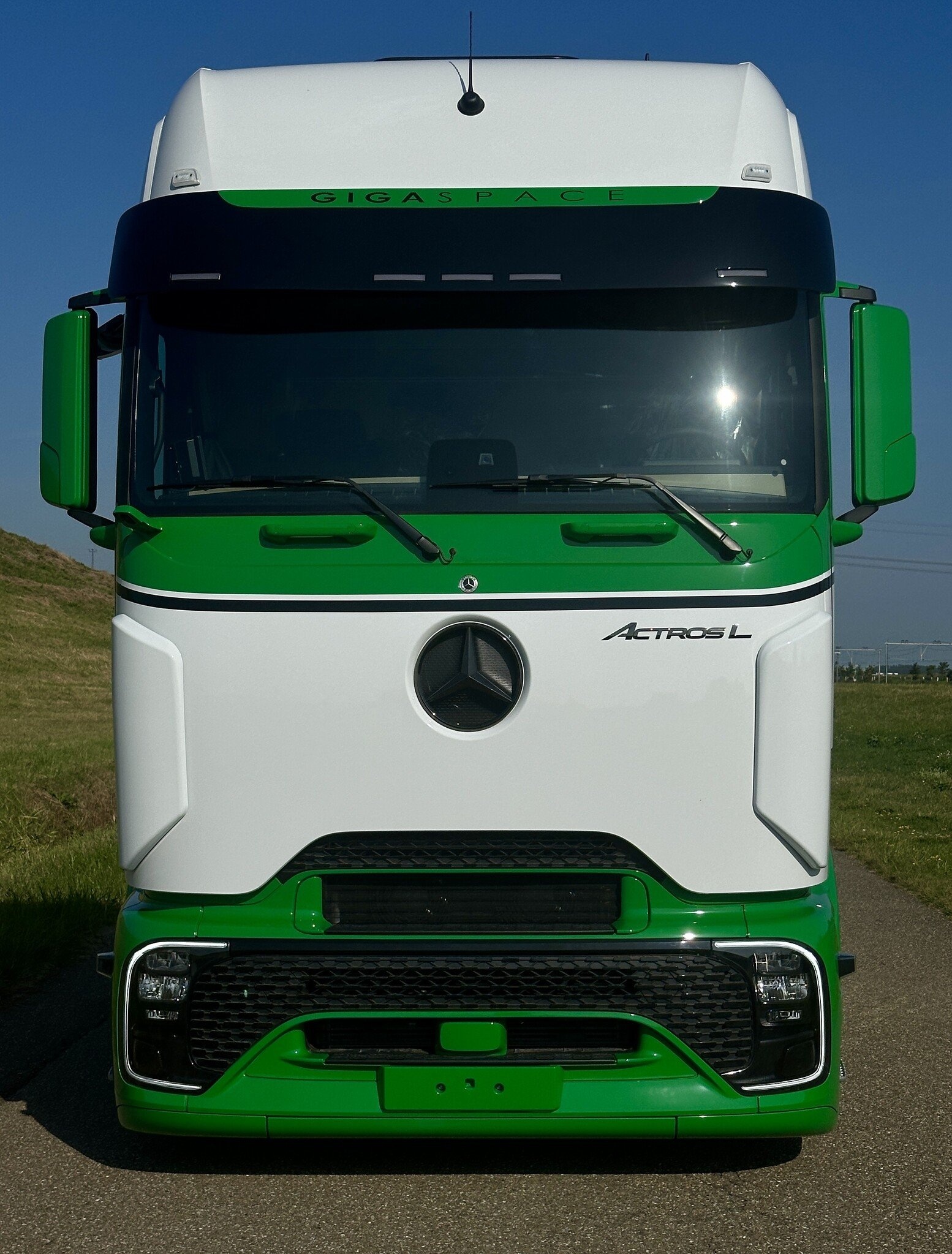 Mercedes-Benz. Actros Pro Cabin