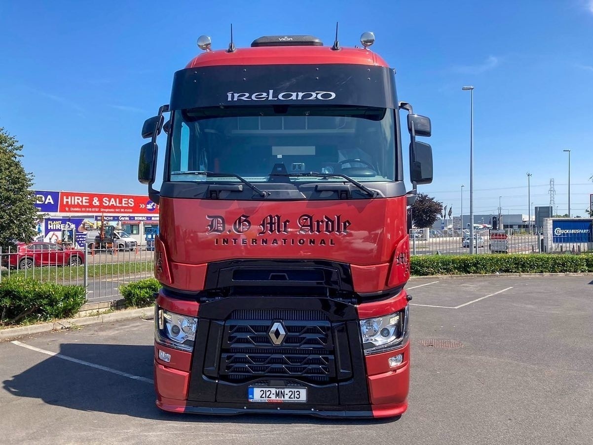 Renault T-serie Stoßstange Spoiler Typ 2 9 cm