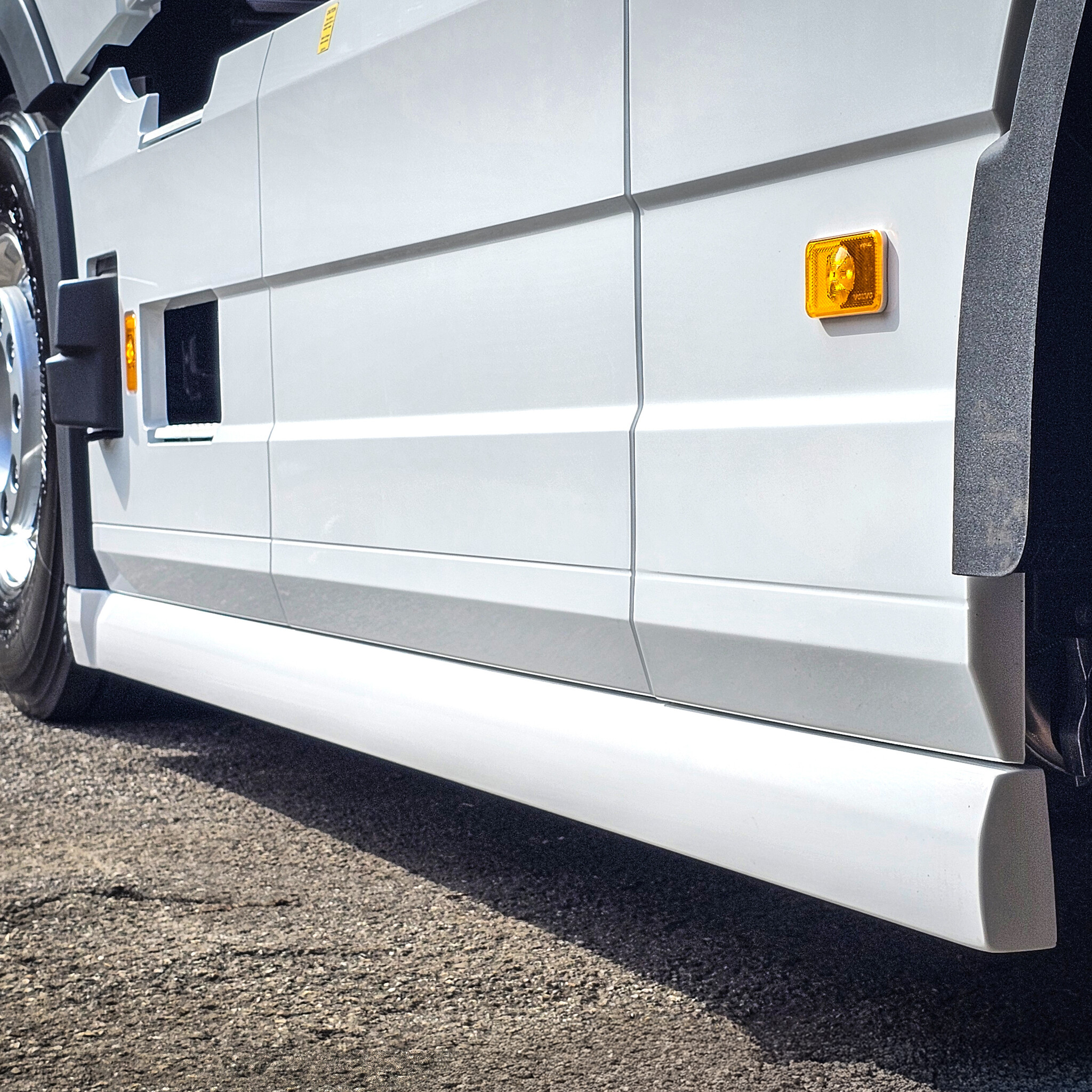 Volvo FH Aero Seitenschwellerverlängerung