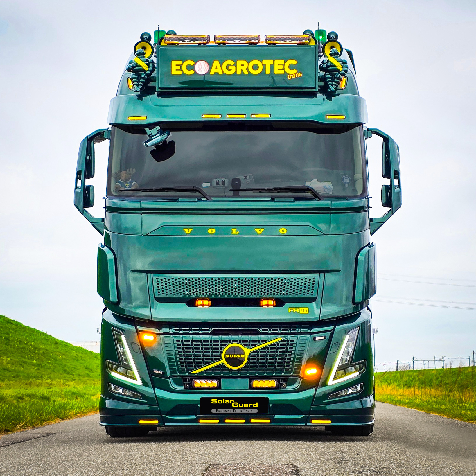 Volvo FH Aero Sunvisor Type 4