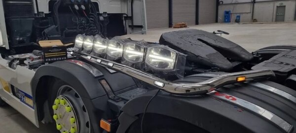 Tralert LED spotlight 1000 lumens | with daytime running lights | 12-24V | 30cm cable