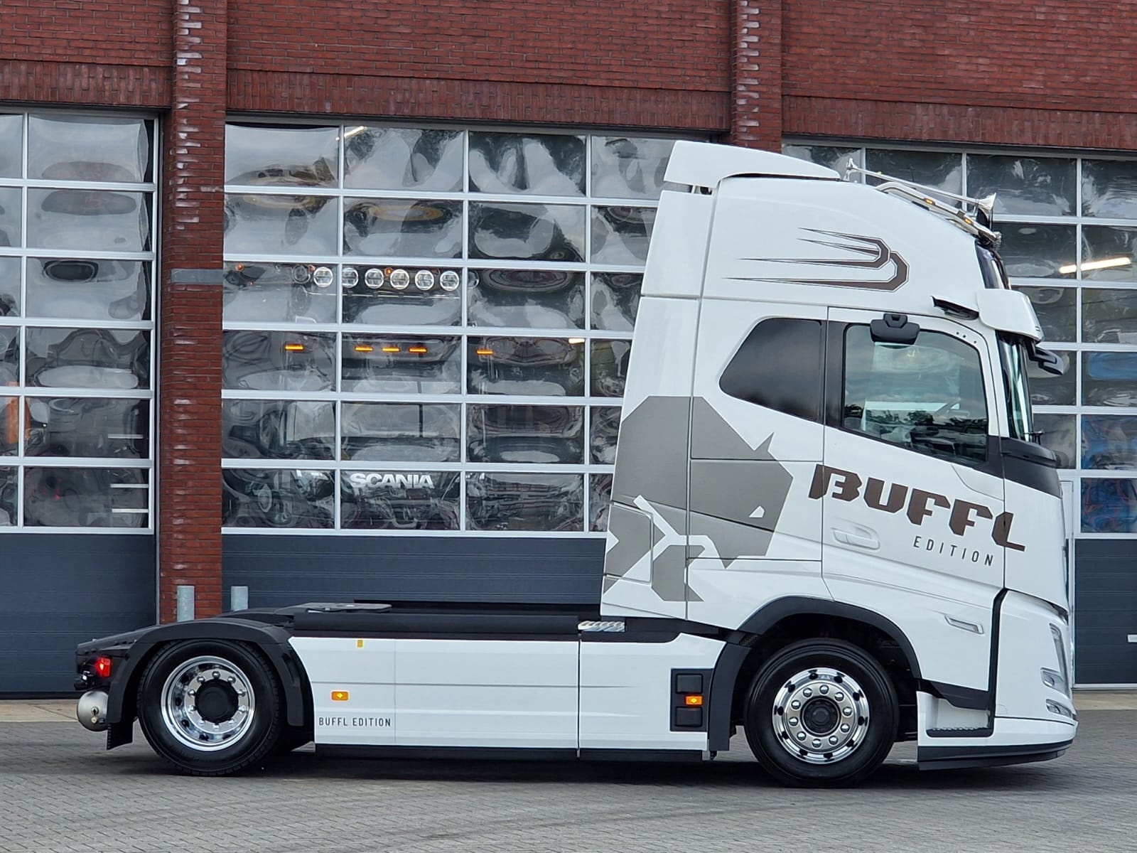 Volvo FH Aero Zonneklep