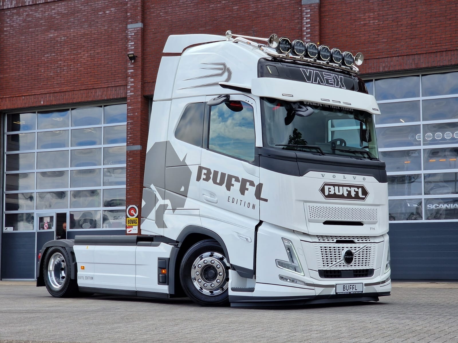 Volvo FH Aero Zonneklep