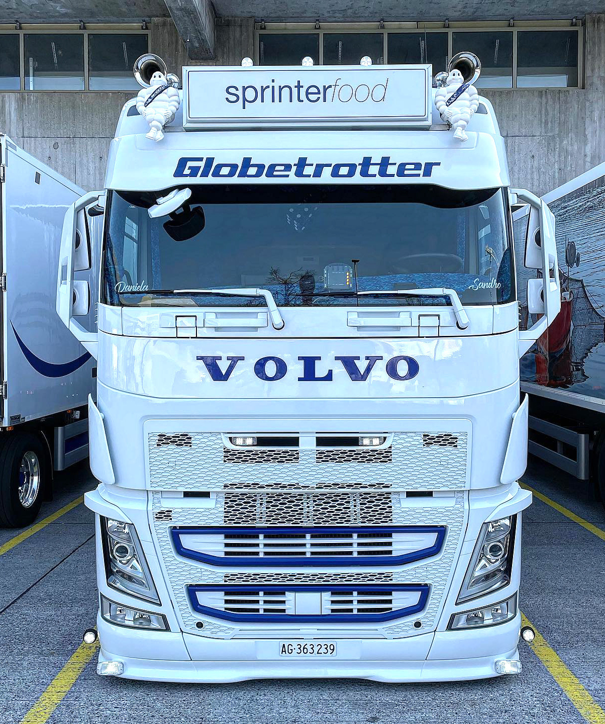 Volvo FH4/4B (5) Spoilerlippe vorne 12 cm