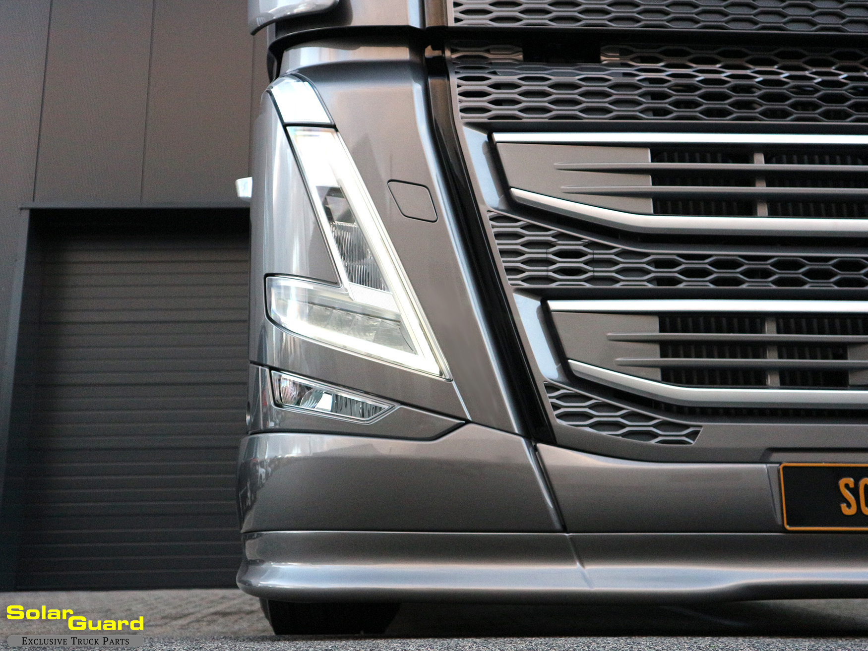 Volvo FH4/4B (5) Spoilerlippe vorne 12 cm