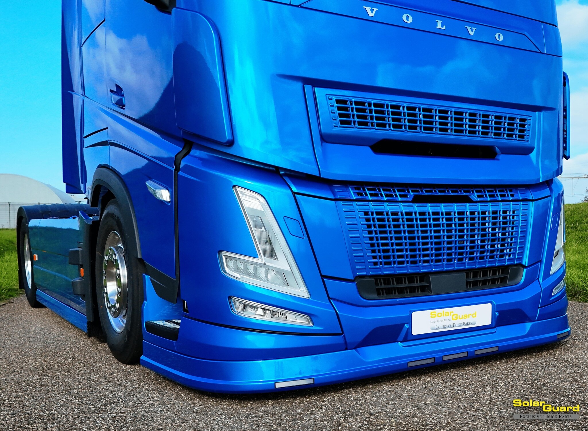 Volvo FH4B (5) & FH Aero Side Skirt Verlängerung, kurz