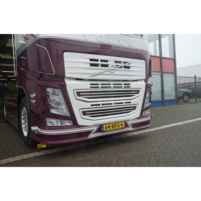 Volvo FH4 Upper front grille