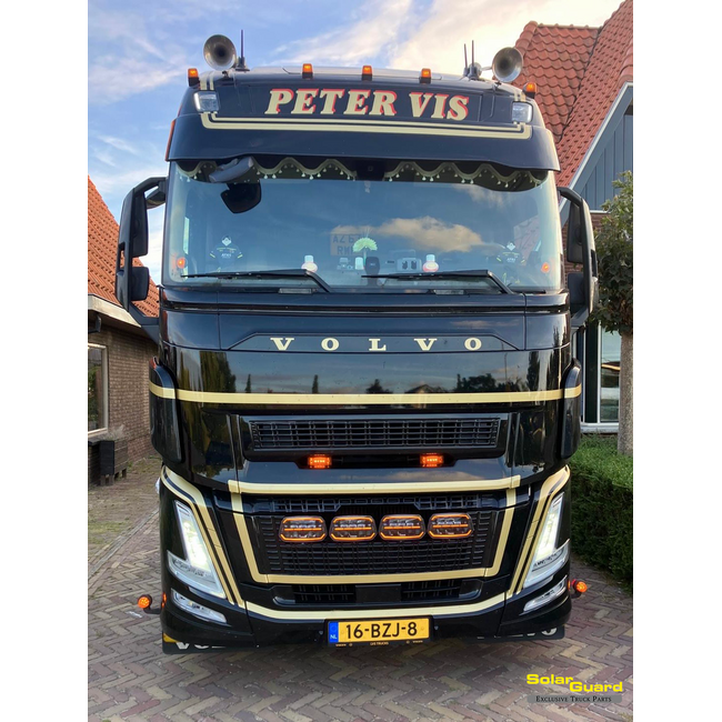 Volvo FH Aero Upper Grille