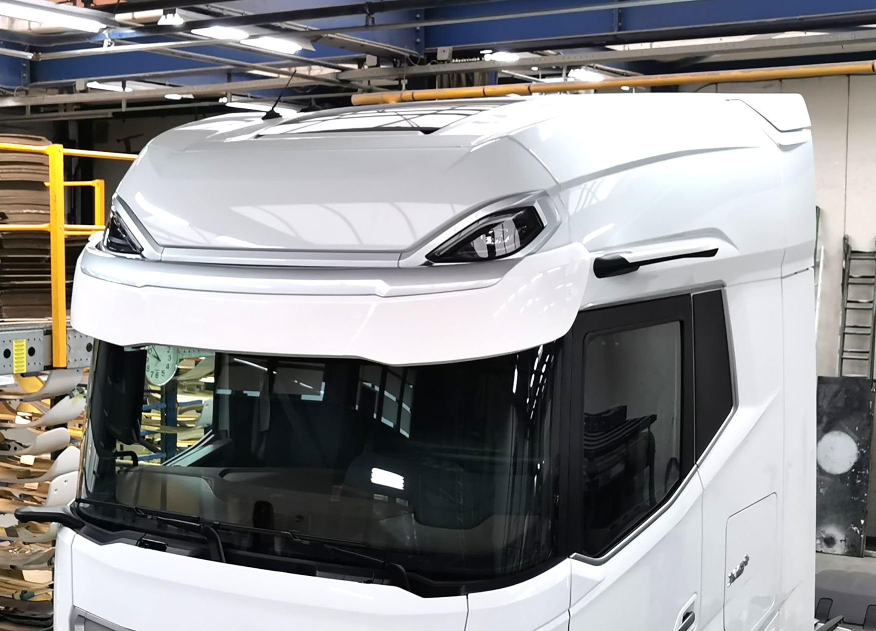 DAF NGD XG+ Sonnenblende Typ 1