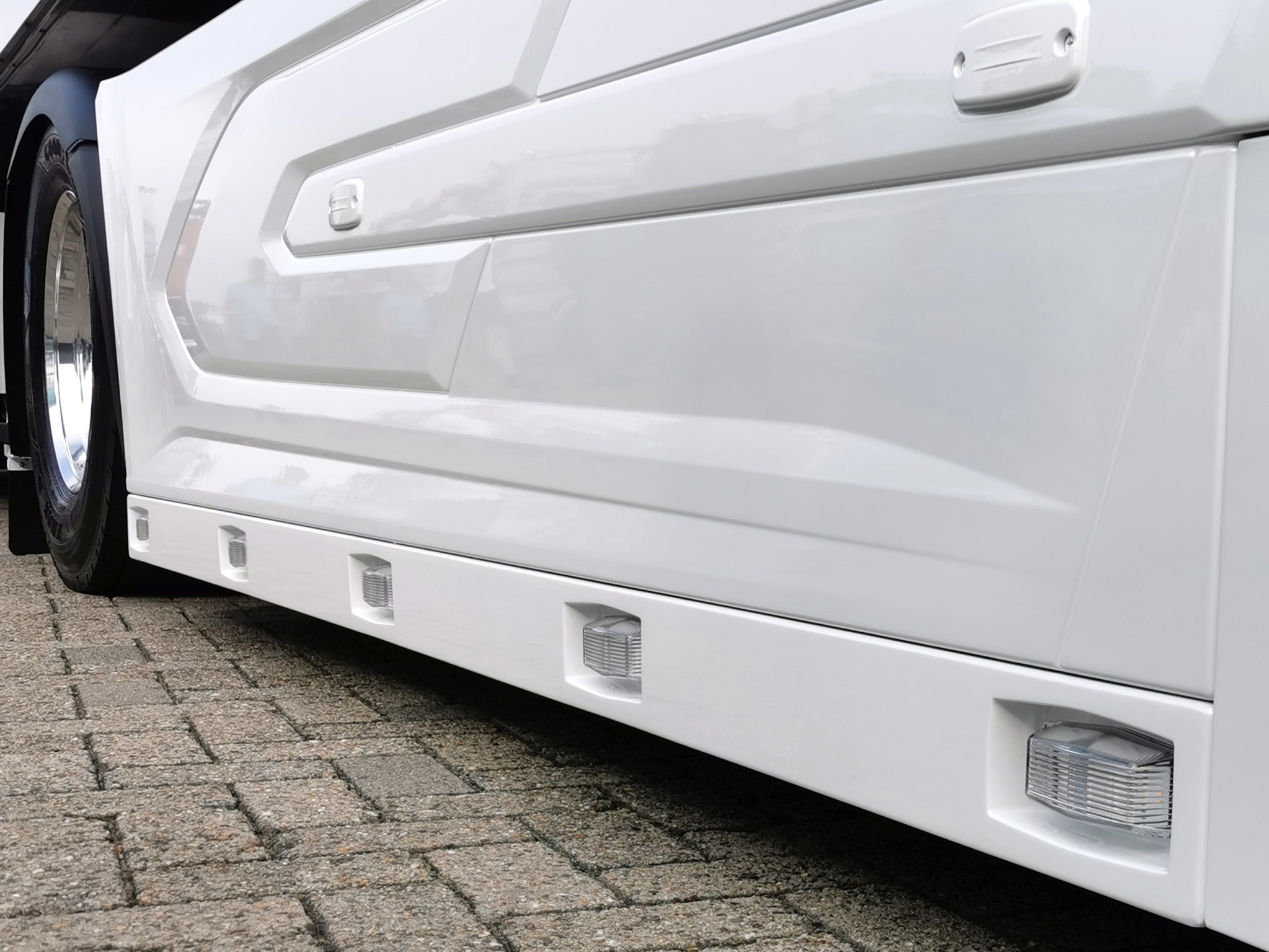 DAF XF/XG/XG+ Seitenschweller-Verlängerungssatz